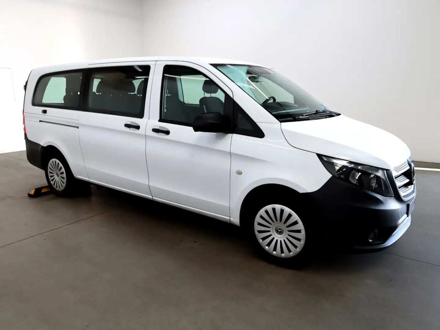 Mercedes-Benz Vito 114 TourerPro,Extralang,8Sitzer,Automatik Wit - 2
