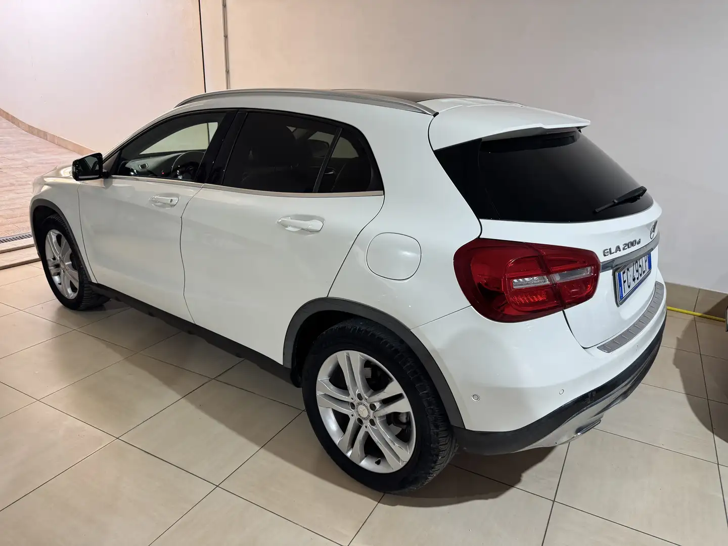 Mercedes-Benz GLA 200 d (cdi) Enduro 4matic auto - 2