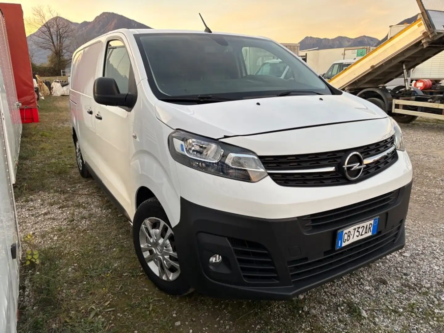 Opel Vivaro 1.5 Diesel 120CV S&S PC-TN S Furgone Enjoy Bianco - 1