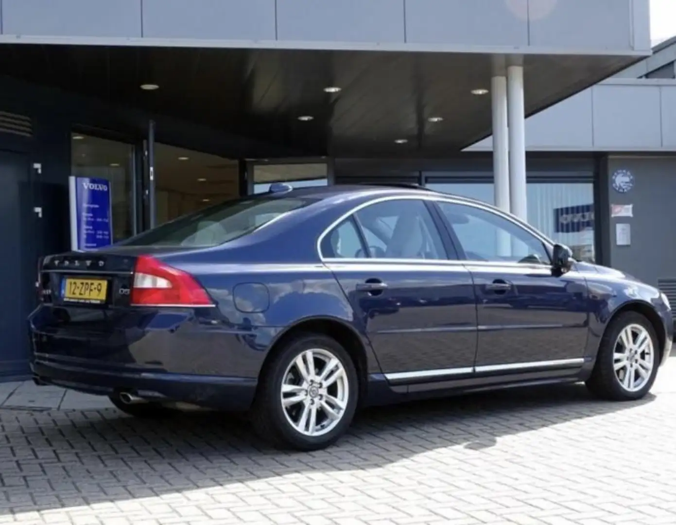 Volvo S80 2.4 D5 Limited Edition Blauw - 2
