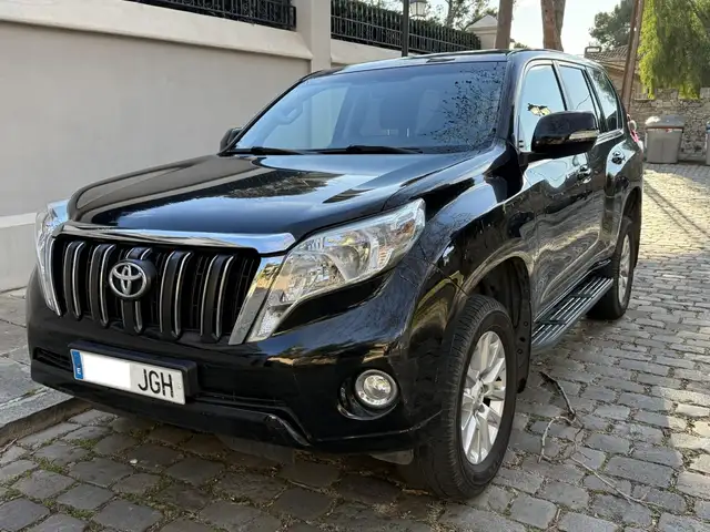 Toyota Land Cruiser D-4D VX