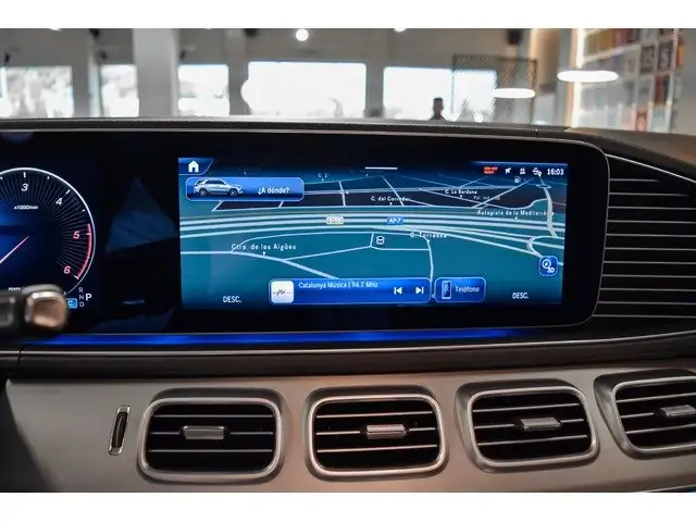 Mercedes-Benz Gle view 13
