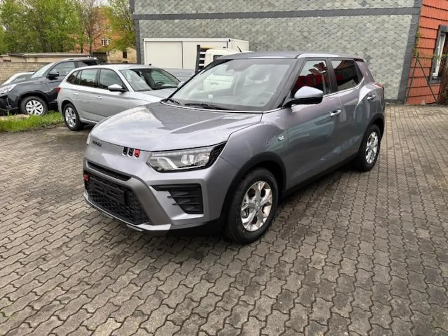 KGM Tivoli 1.5 T-GDI AT NOMAD+NAVI+KAMERA+5JGARANTIE Gri - 2