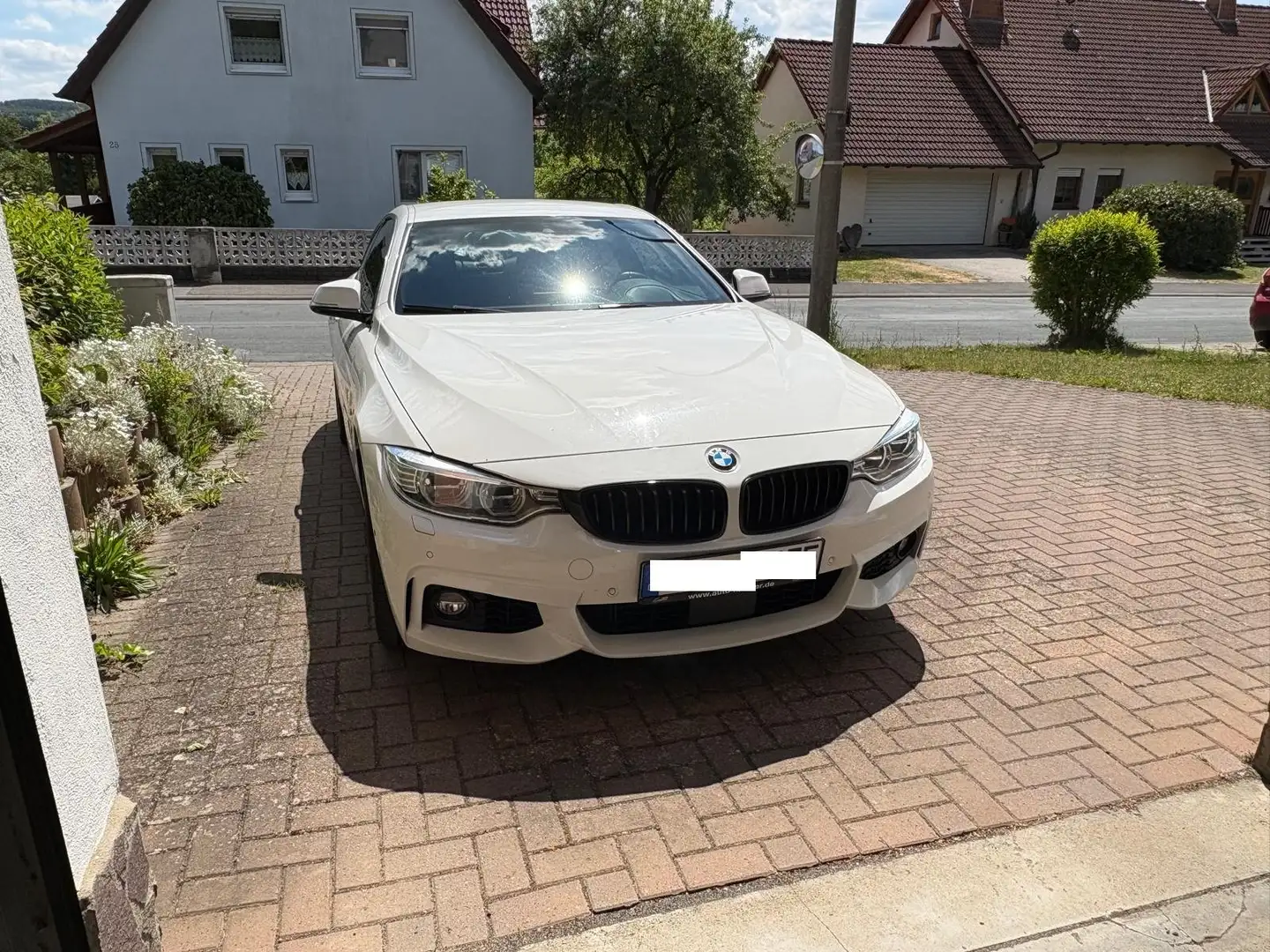 BMW 435 435d Coupe xDrive Aut. M Sport Wit - 1