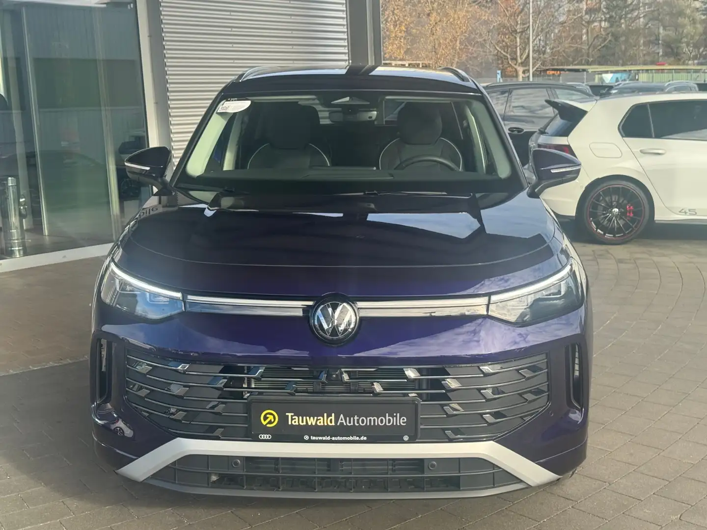 Volkswagen Tayron 1.5 eTSI DSG Elegance AREA/AHK/RFK/IQ/ACC/SHZ Violett - 2