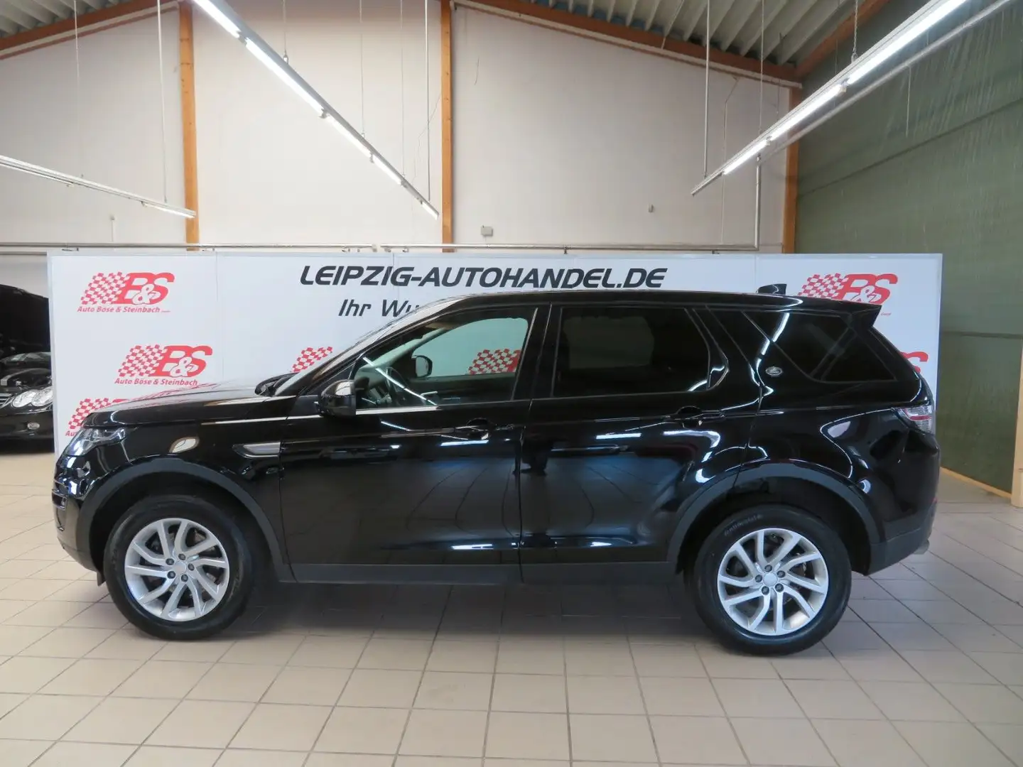 Land Rover Discovery Sport SE AWD*Navi*Bi-Xenon*Leder Black - 2
