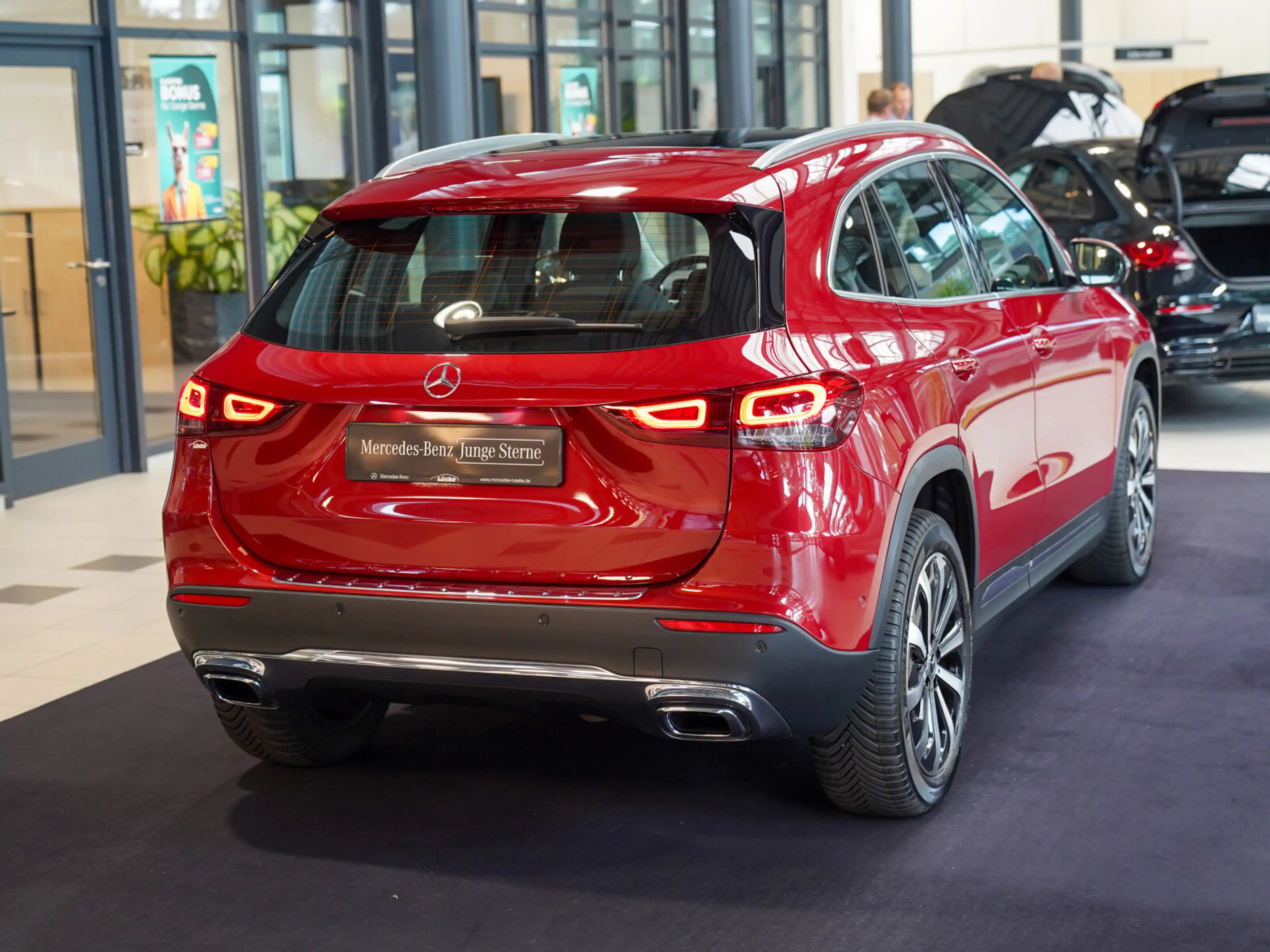 Mercedes-Benz GLA 220 GLA 220 d Progressive MULTIBEAM 360° Pano Alarm — photo 4