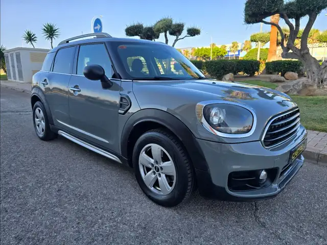 MINI One Countryman