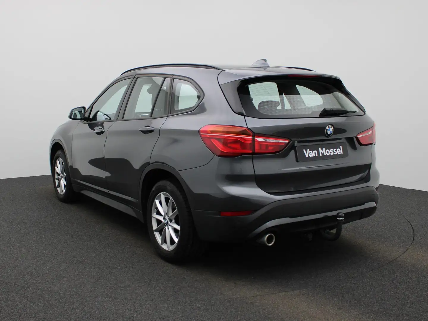 BMW X1 sDrive18iA (100 kW) Gris - 2