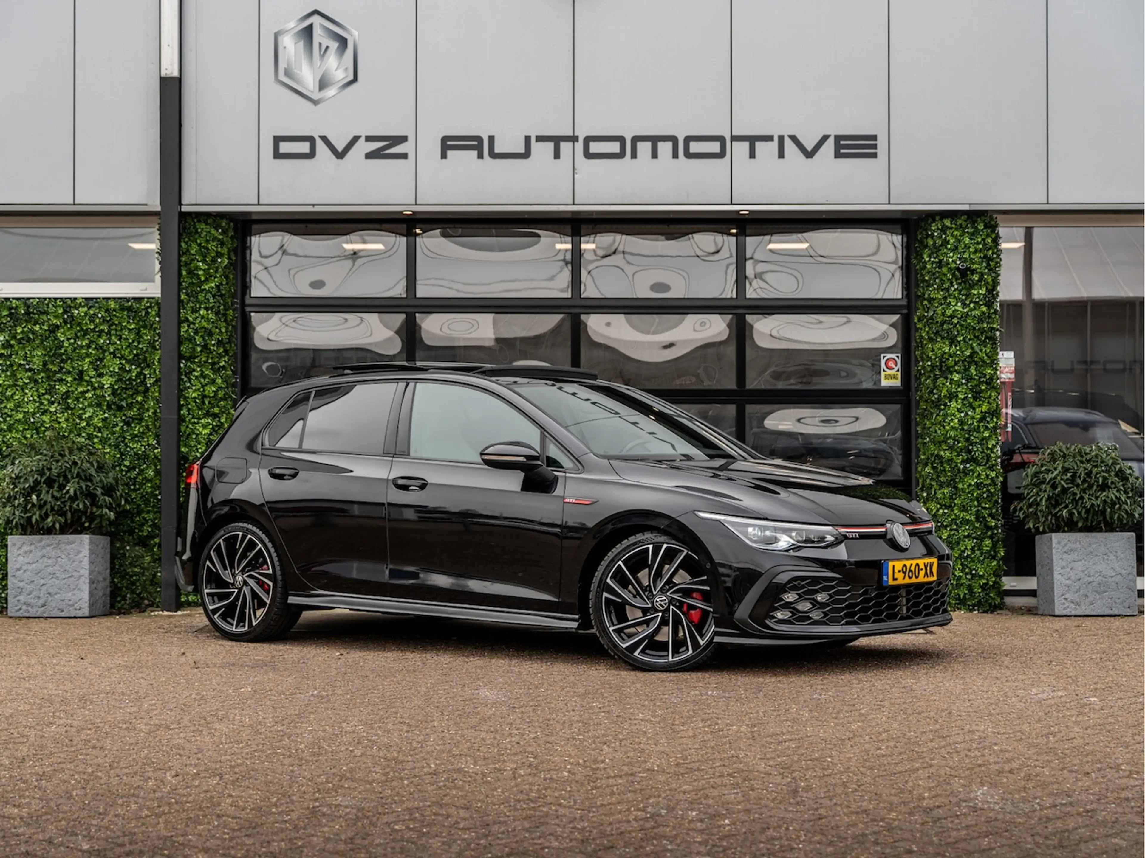 Volkswagen Golf GTI 2.0 TSI — photo 6