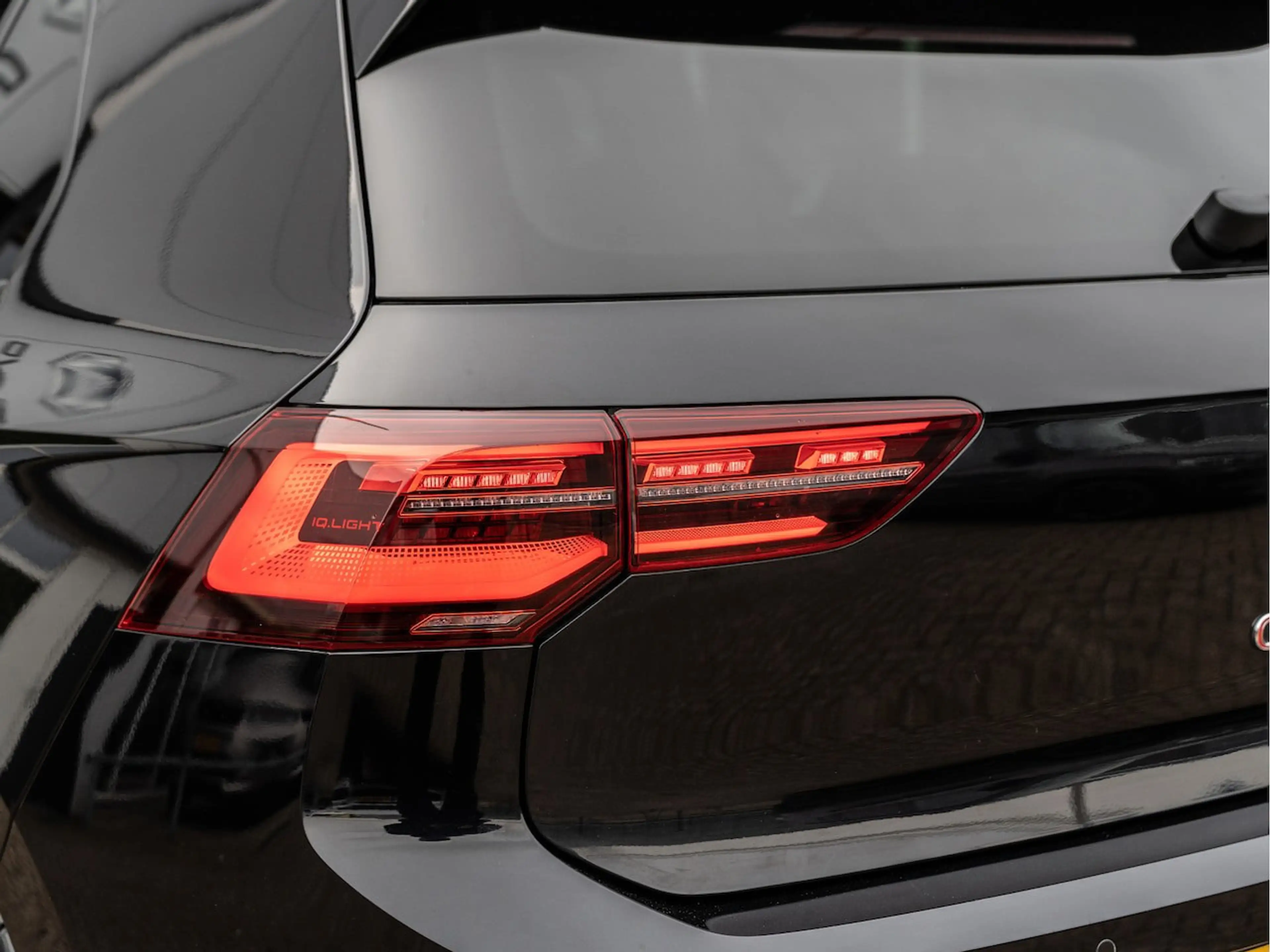 Volkswagen Golf GTI 2.0 TSI — photo 13