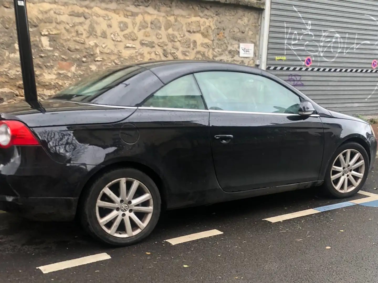 Volkswagen Eos Eos 2.0T 16S FSI 200 Sport DSG Noir - 1