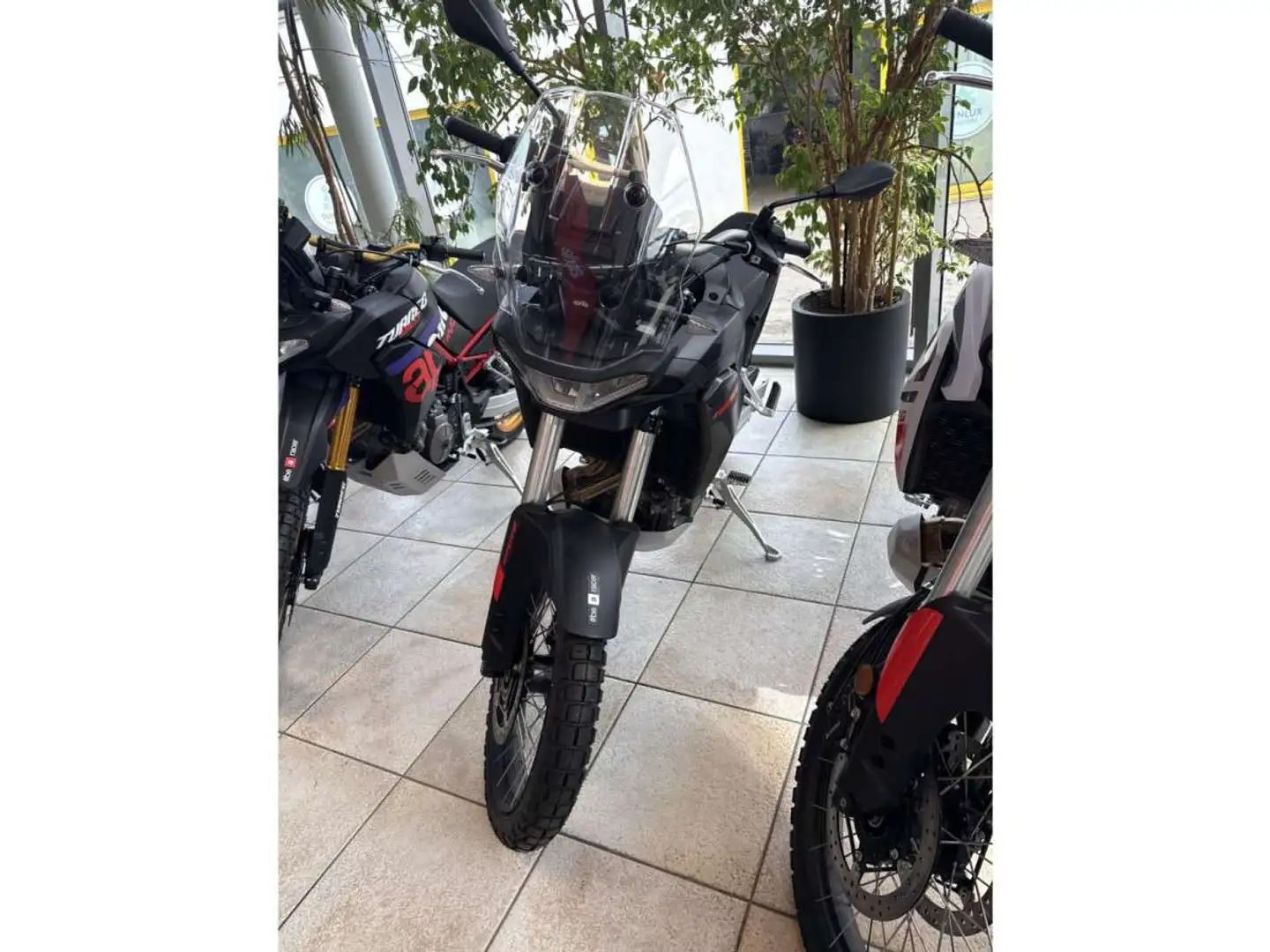 Aprilia Tuareg 660 Noir - 1