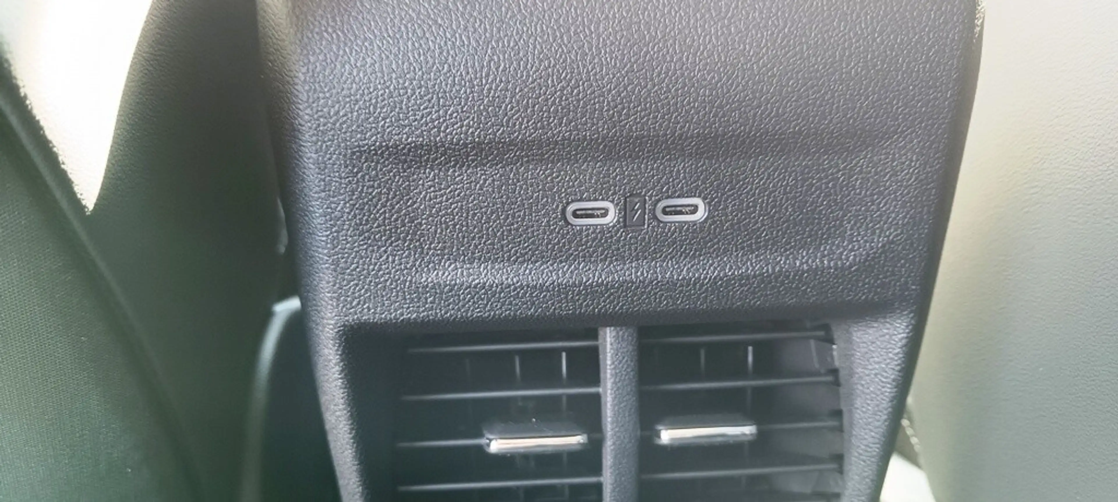 Ford Explorer Elektro 79kWh Premium — photo 11