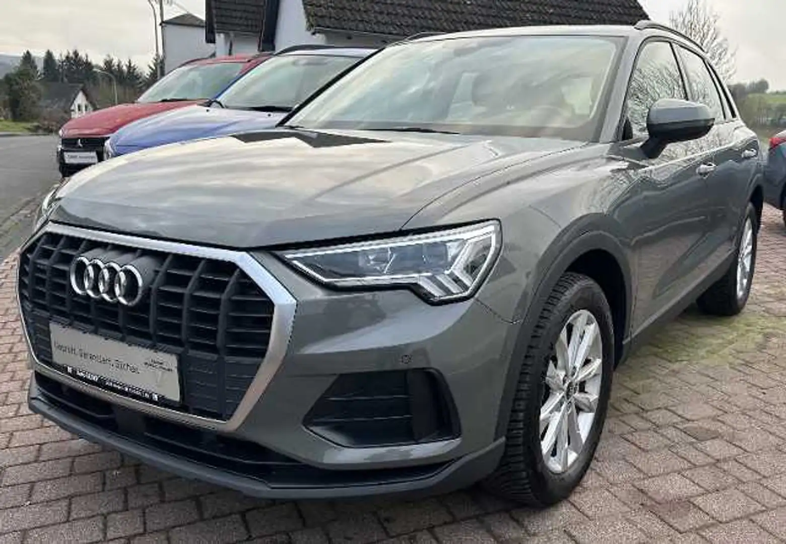 Audi Q3 35 2,0 TDI QUATTRO Gris - 1