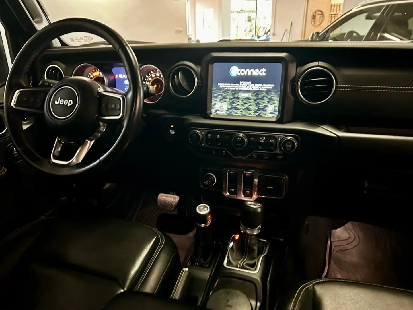 Jeep Wrangler Unlimited 2.2CRD Sahara 8ATX Noir - 2