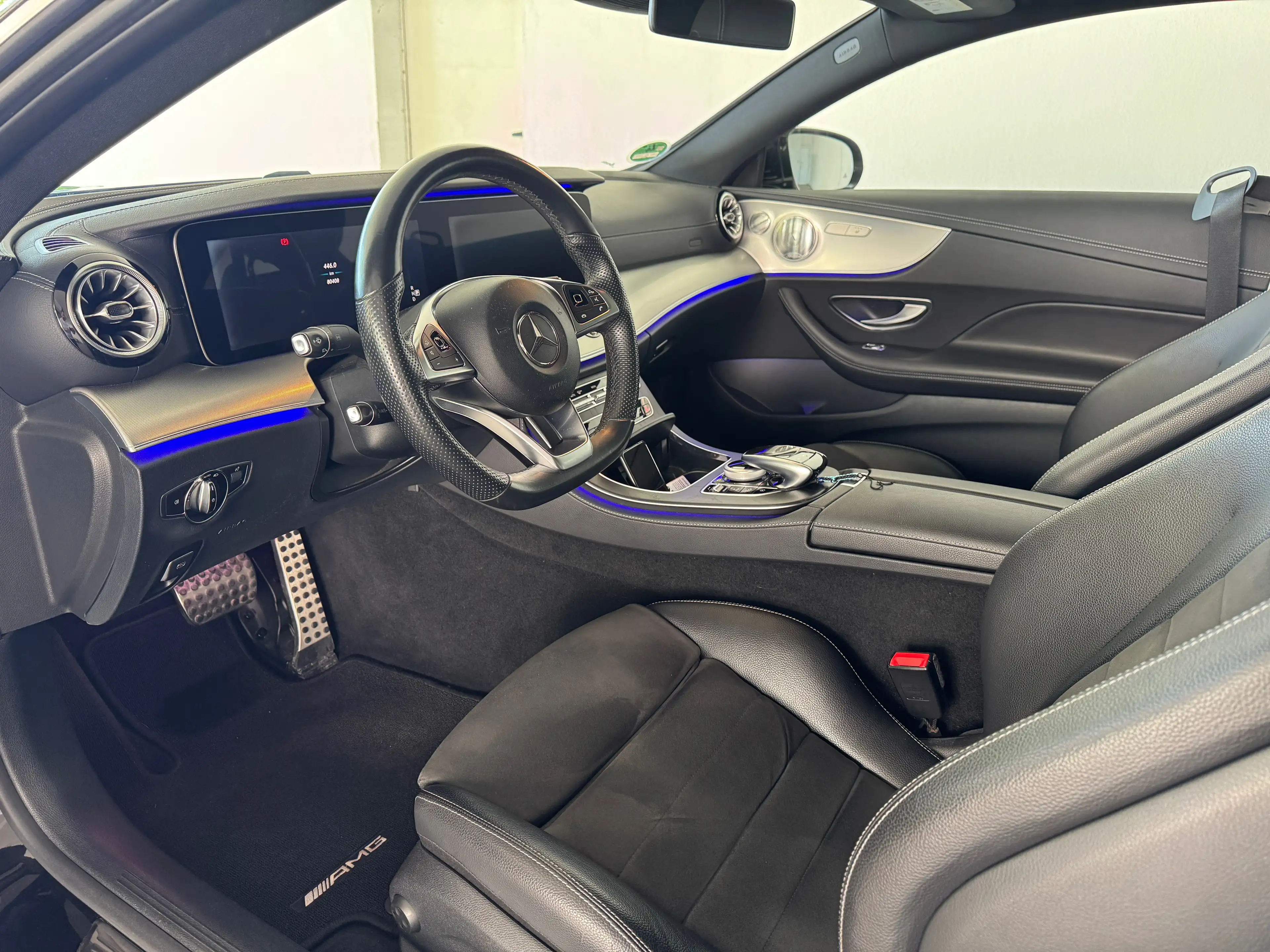 Mercedes-Benz E 400 4M AMG Multibeam Pano Widescreen Burmester MB Serv — photo 6