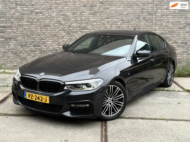 BMW 540 5-serie 540i High Executive