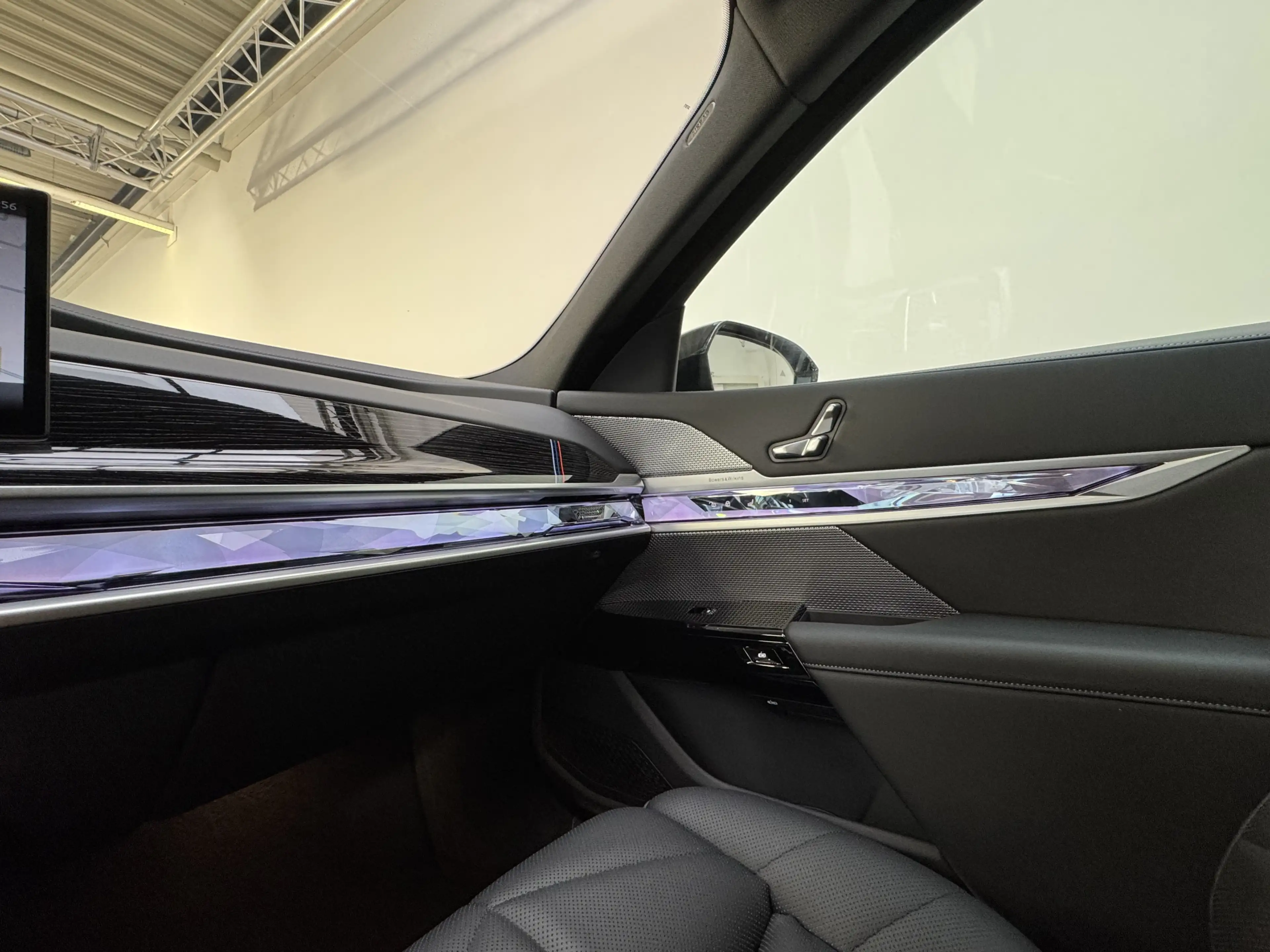 BMW 750 xDrive M Sport Pro AHK ACC 360° — photo 12