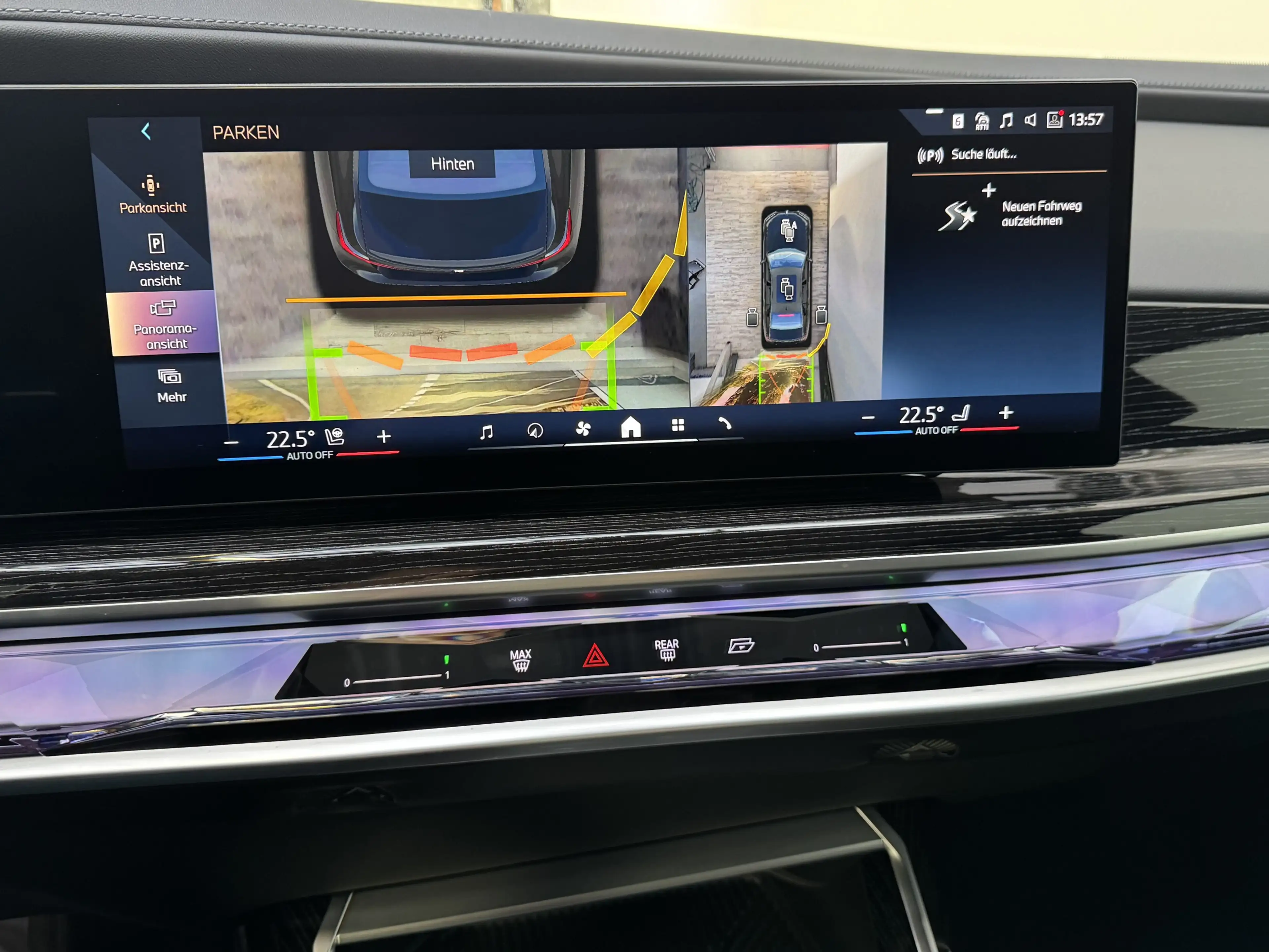 BMW 750 xDrive M Sport Pro AHK ACC 360° — photo 11