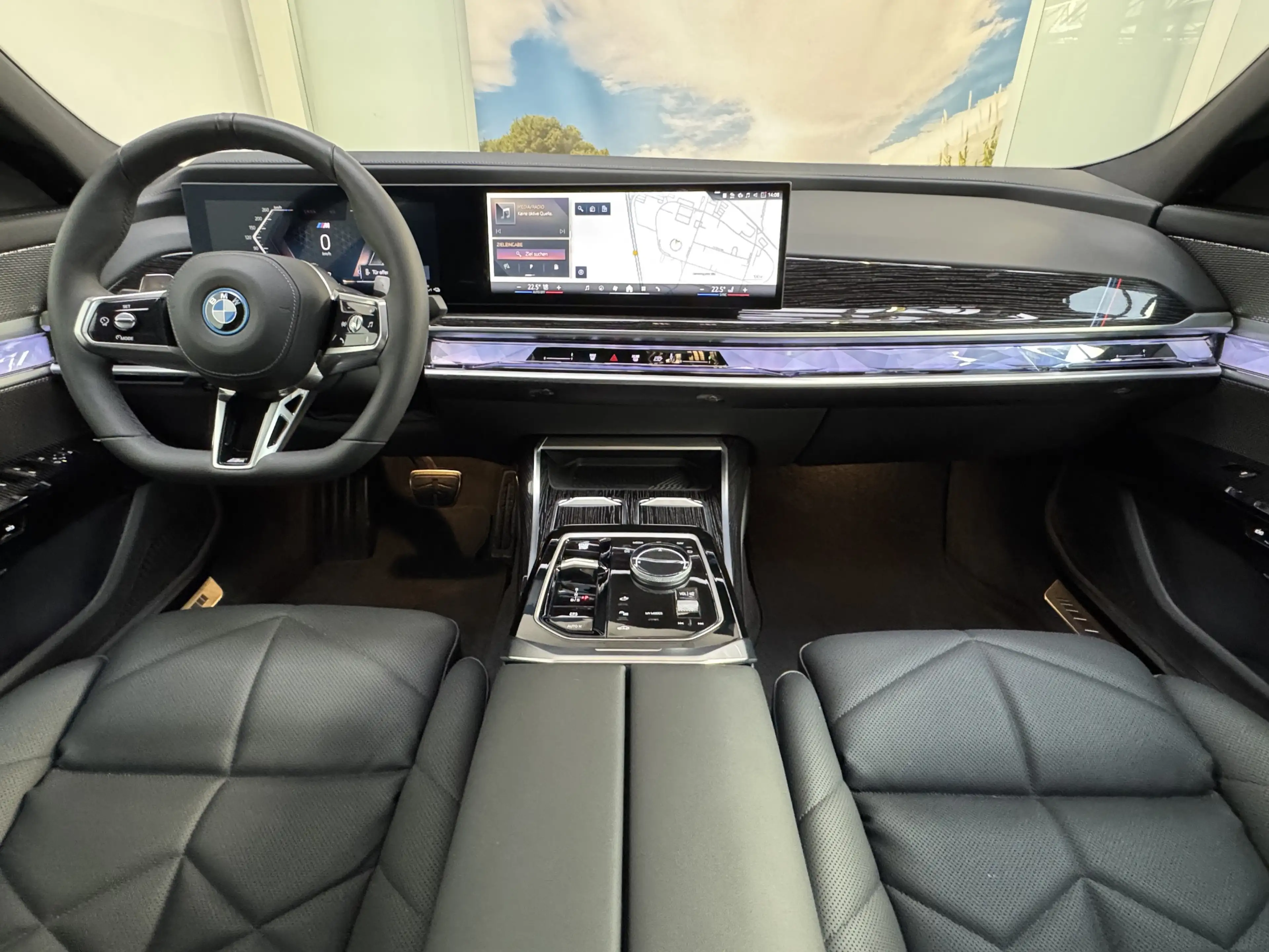 BMW 750 xDrive M Sport Pro AHK ACC 360° — photo 7