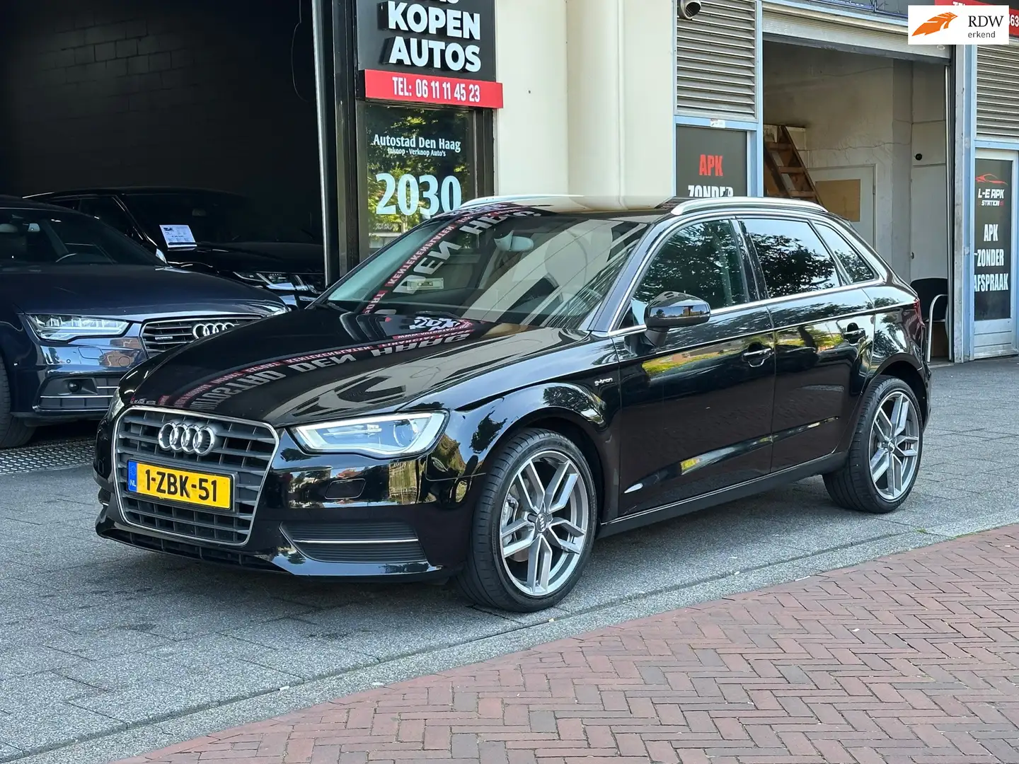 Audi A3 Sportback 1.4 TFSI Attraction Pro Line Plus g-tron Zwart - 1