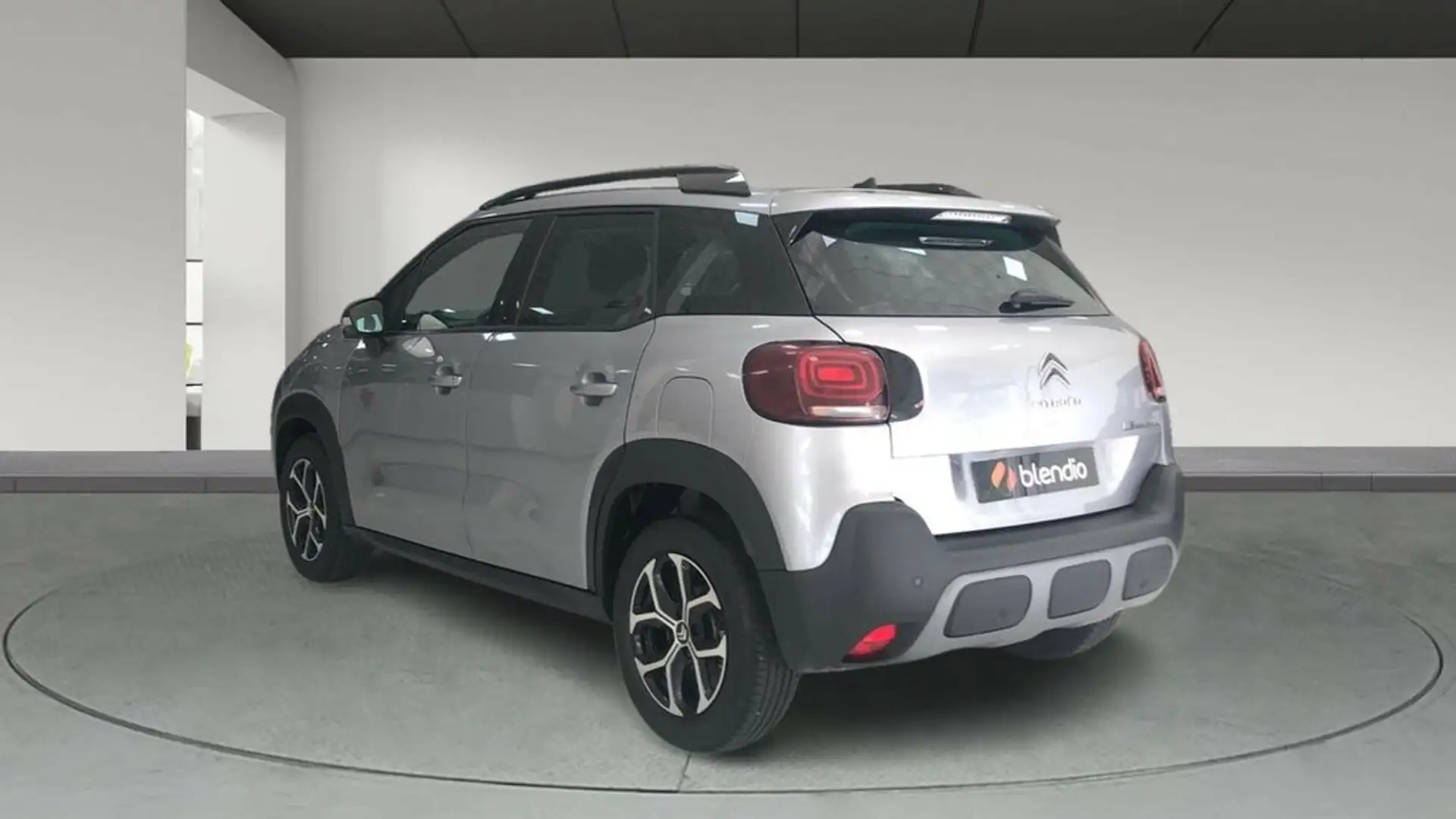 Citroen C3 Aircross 1.2 PURETECH 81KW PLUS 110CV 5P Grijs - 2