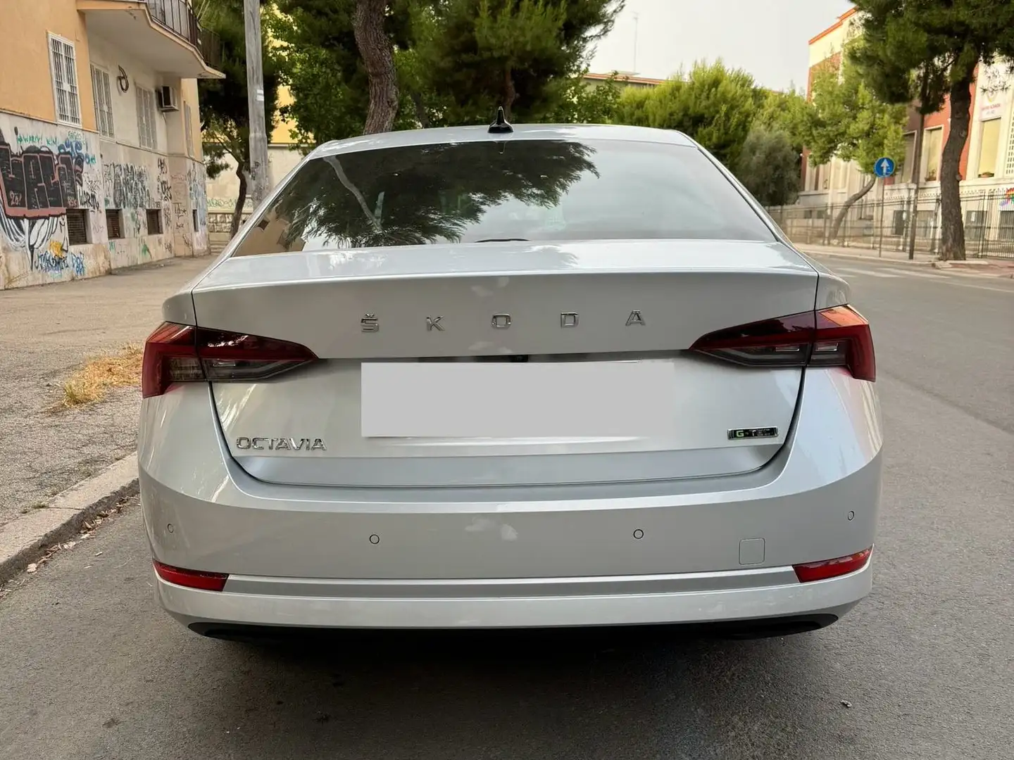 Skoda Octavia Octavia IV 2020 Berlina 1.5 g-tec Style 130cv dsg Argento - 2