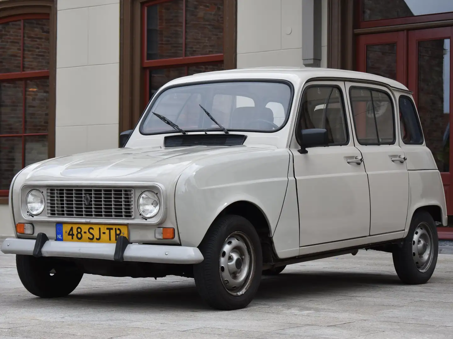 Renault R 4 TL bež - 2