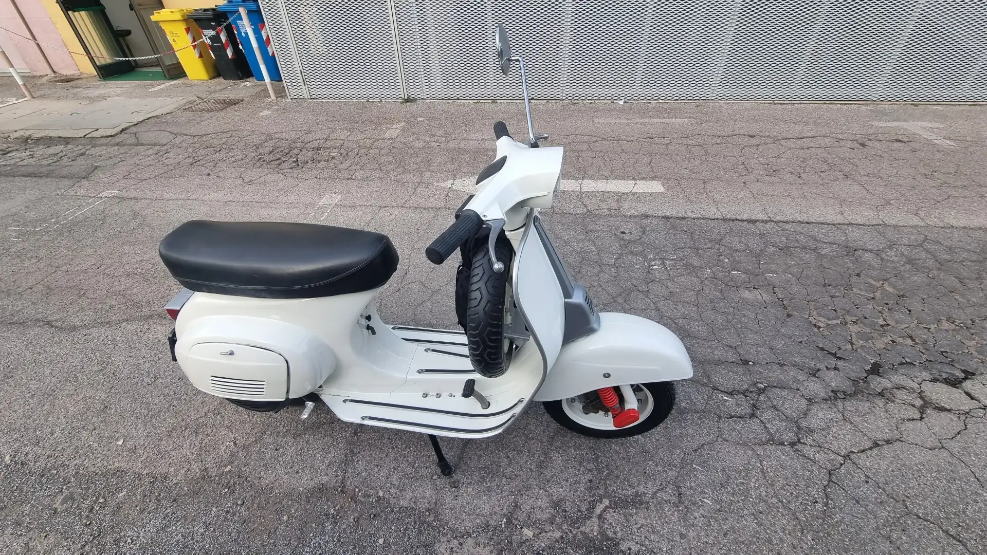 Vespa Special 50 Blanc - 2