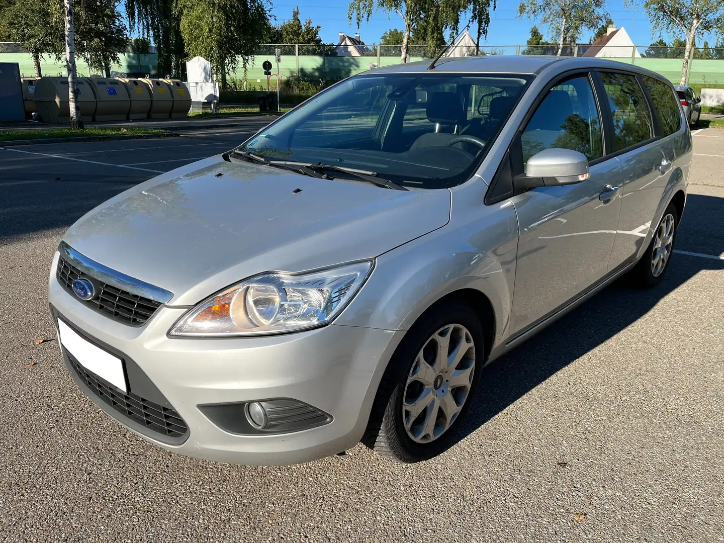 Ford Focus Focus Turnier  Turnier 2.0 TDCi DPF Aut. Klima Silber - 2