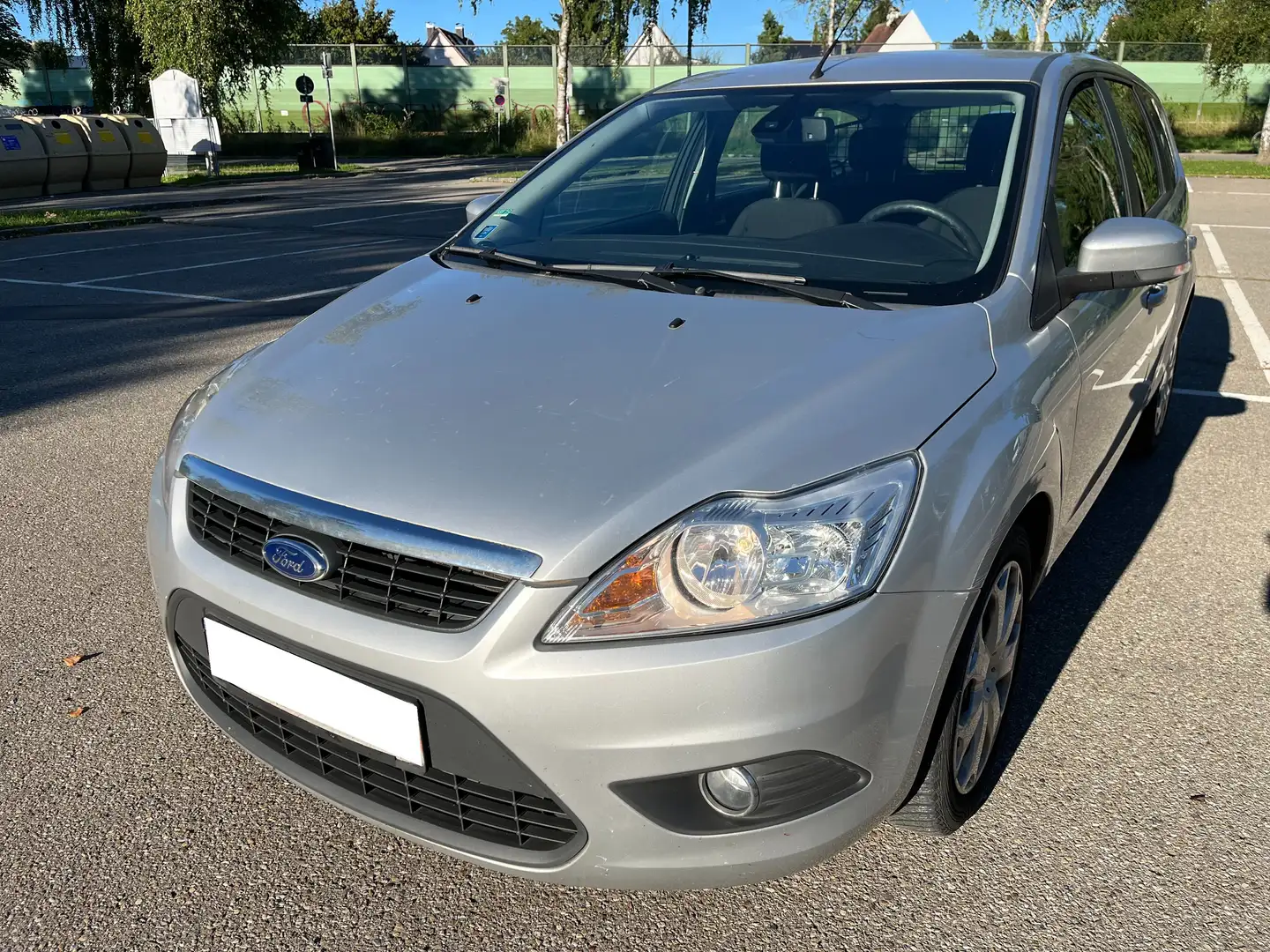 Ford Focus Focus Turnier  Turnier 2.0 TDCi DPF Aut. Klima Silber - 1