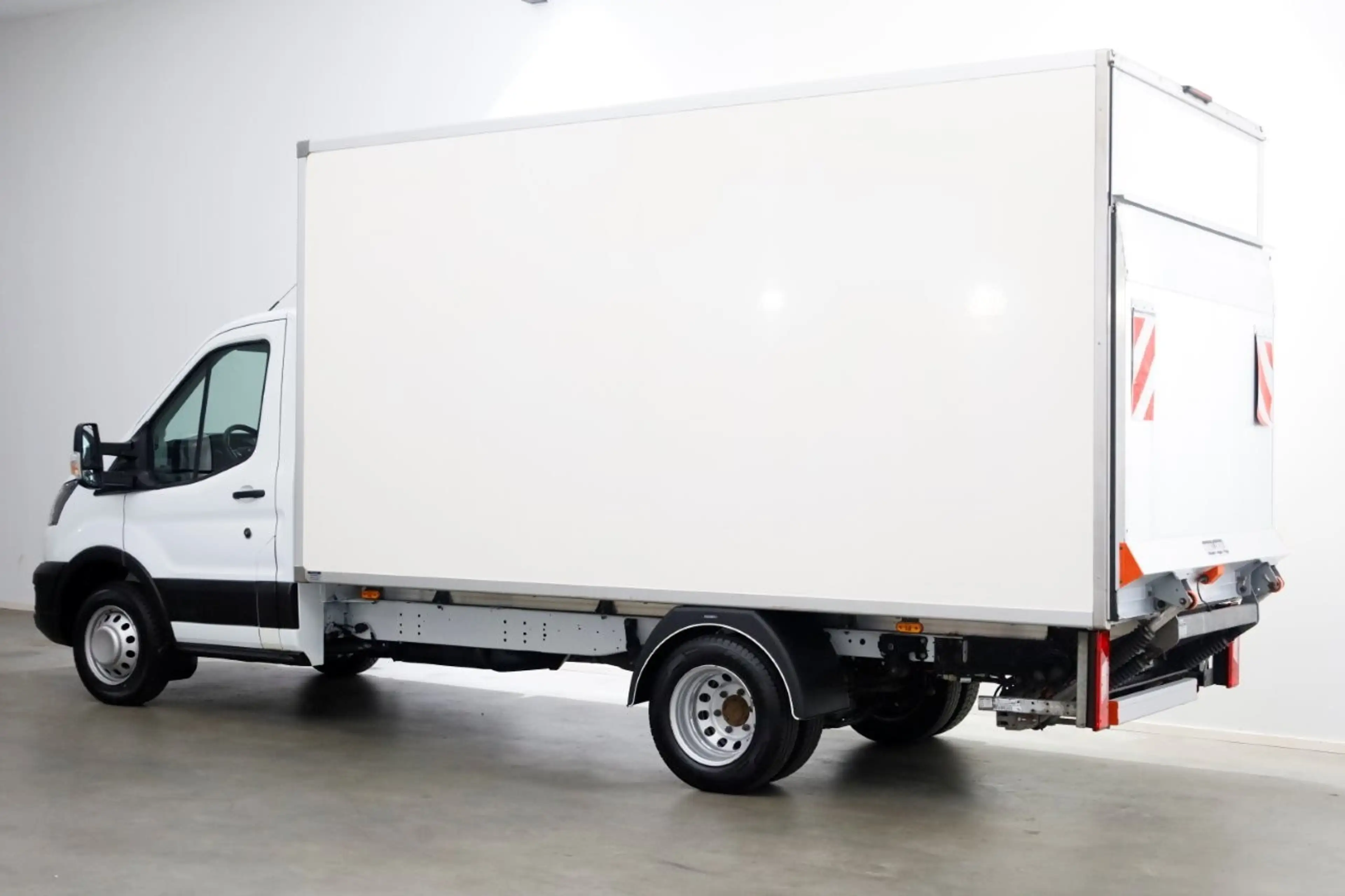 Ford Transit 350 2.0 TDCI 130pk Trend Dubbel Lucht Bakwagen met — photo 10