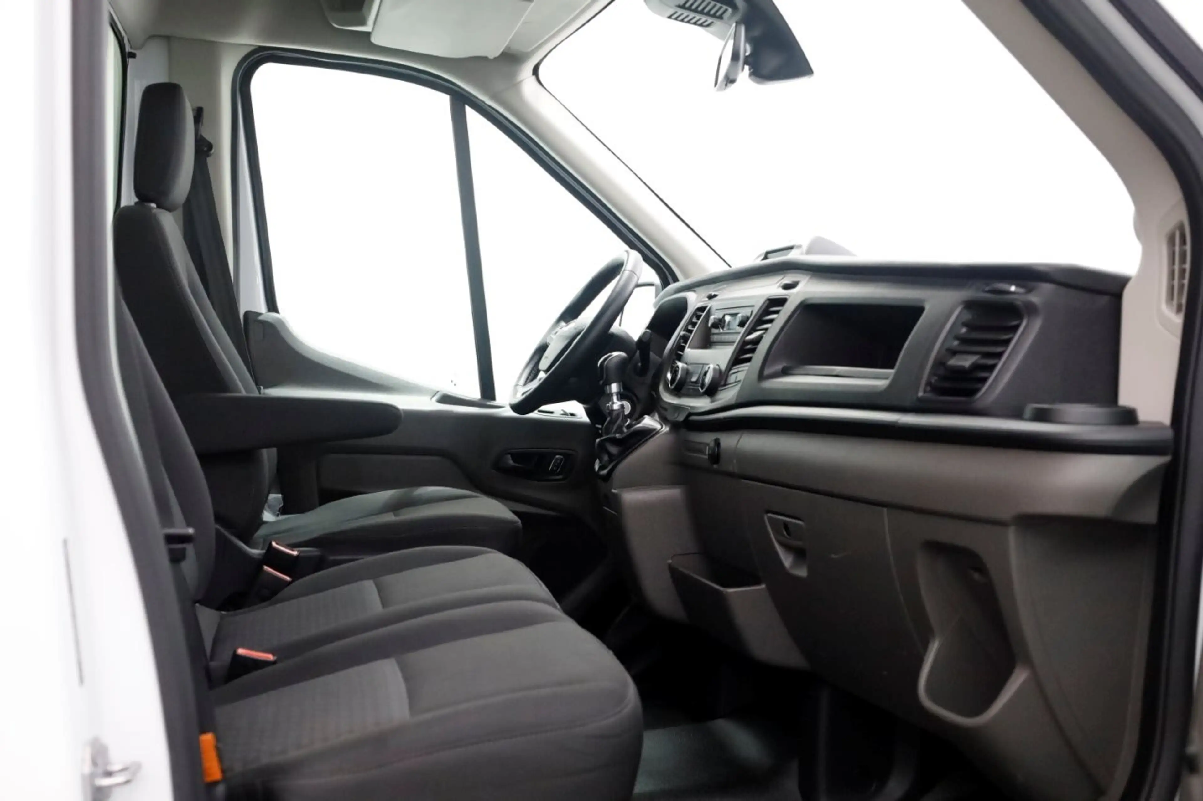 Ford Transit 350 2.0 TDCI 130pk Trend Dubbel Lucht Bakwagen met — photo 5