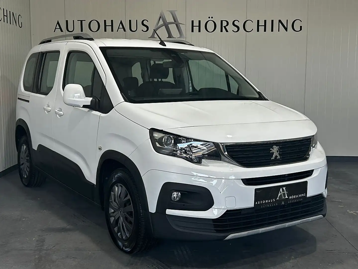 Peugeot Rifter 1,2 PureTech 110 S&S Allure Weiß - 1