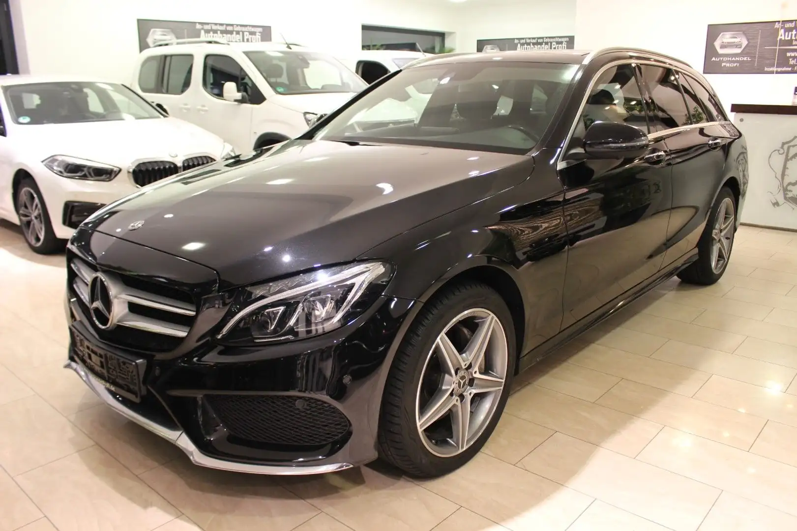 Mercedes-Benz C 220 T d 4Matic AMG PANO 360 BURMESTER 19% VOLL Schwarz - 1