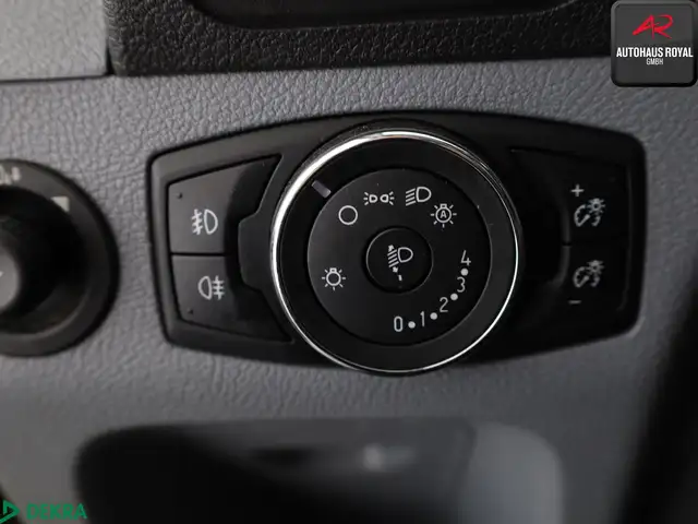 Ford Transit view 11