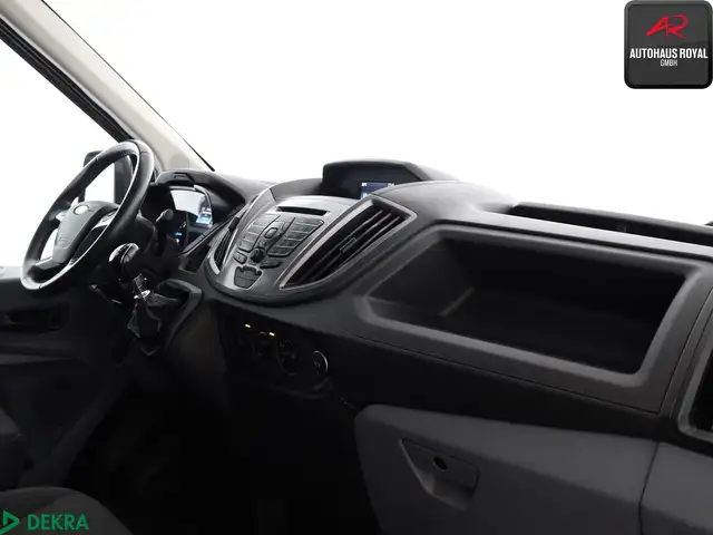 Ford Transit view 7