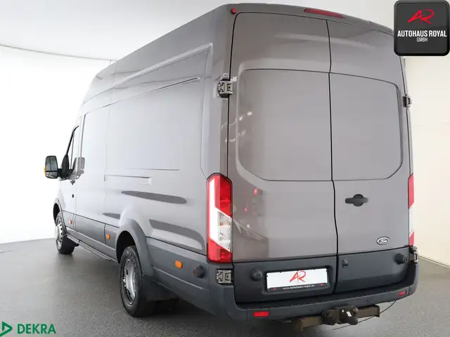 Ford Transit view 6