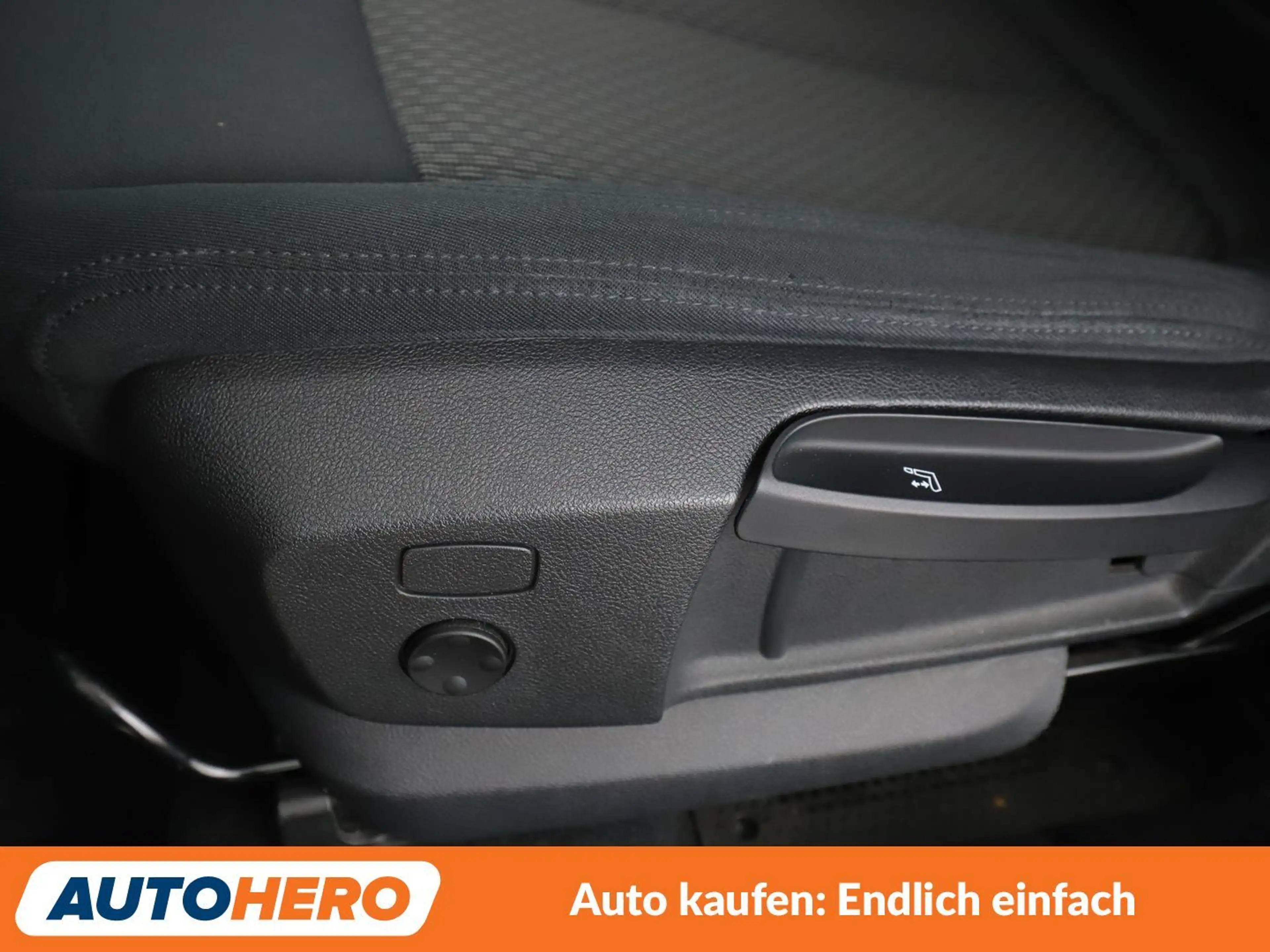 BMW 216 216i Gran Tourer Advantage*NAVI*LED*TEMPO*PDC*SHZ* — photo 28