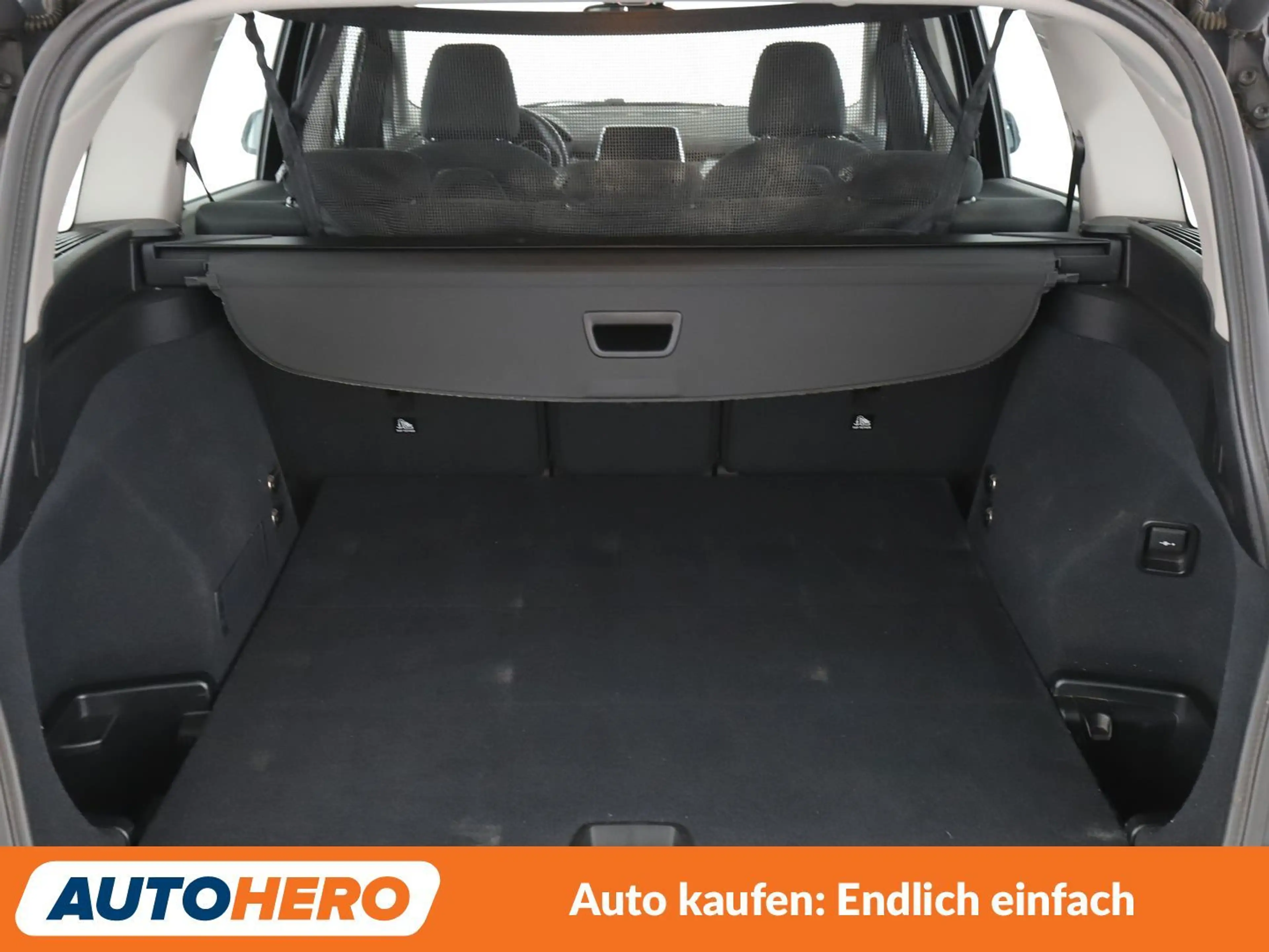 BMW 216 216i Gran Tourer Advantage*NAVI*LED*TEMPO*PDC*SHZ* — photo 17