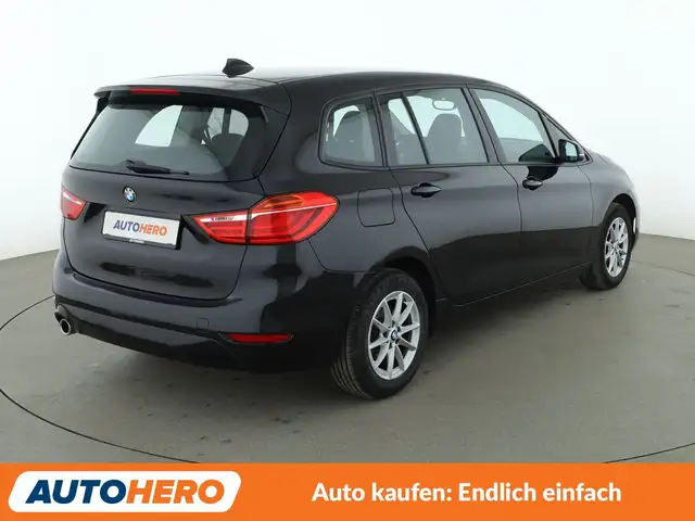 BMW 2 Series view 6