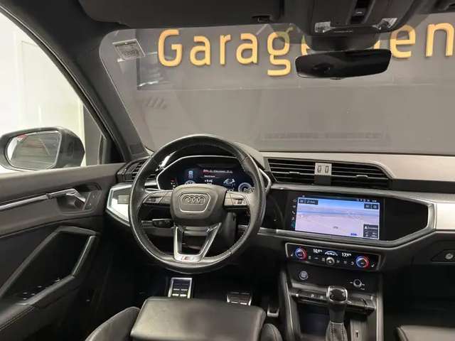 Audi Q3 — photo 10