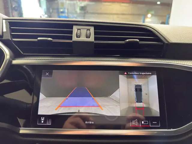 Audi Q3 — photo 18