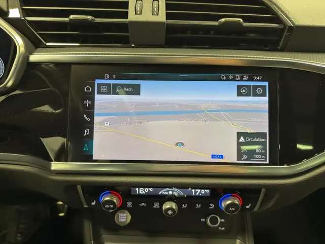 Audi Q3 — photo 19