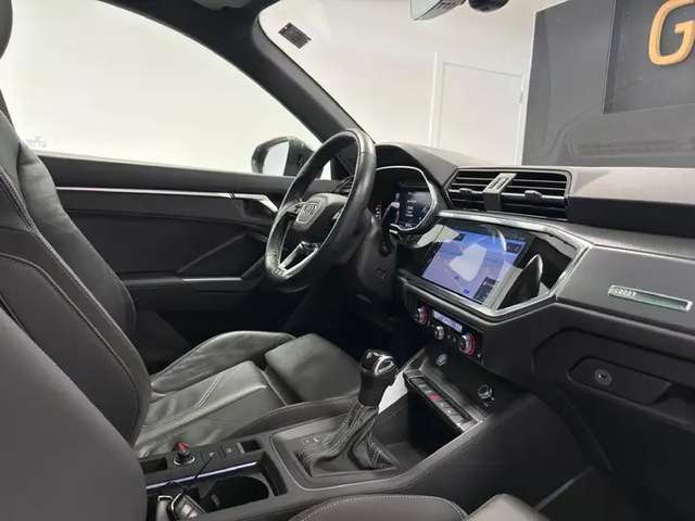 Audi Q3 — photo 13