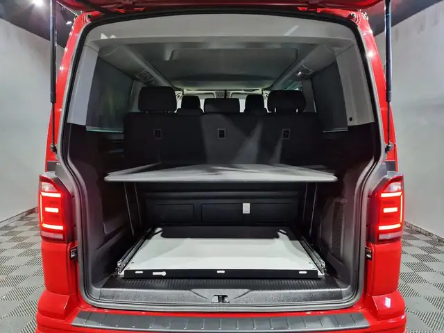 Volkswagen T6 California view 9