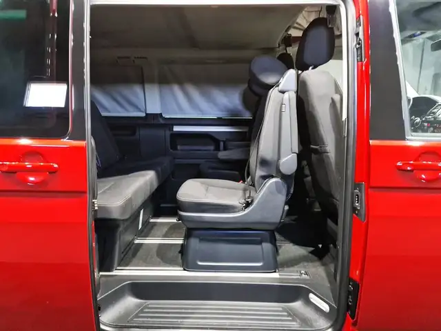 Volkswagen T6 California view 15