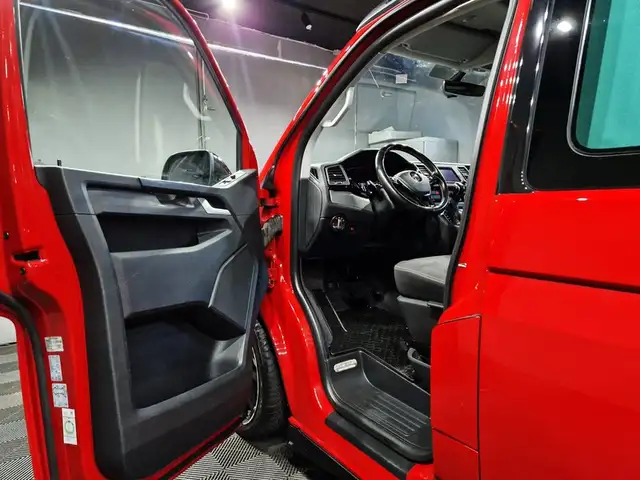 Volkswagen T6 California view 10