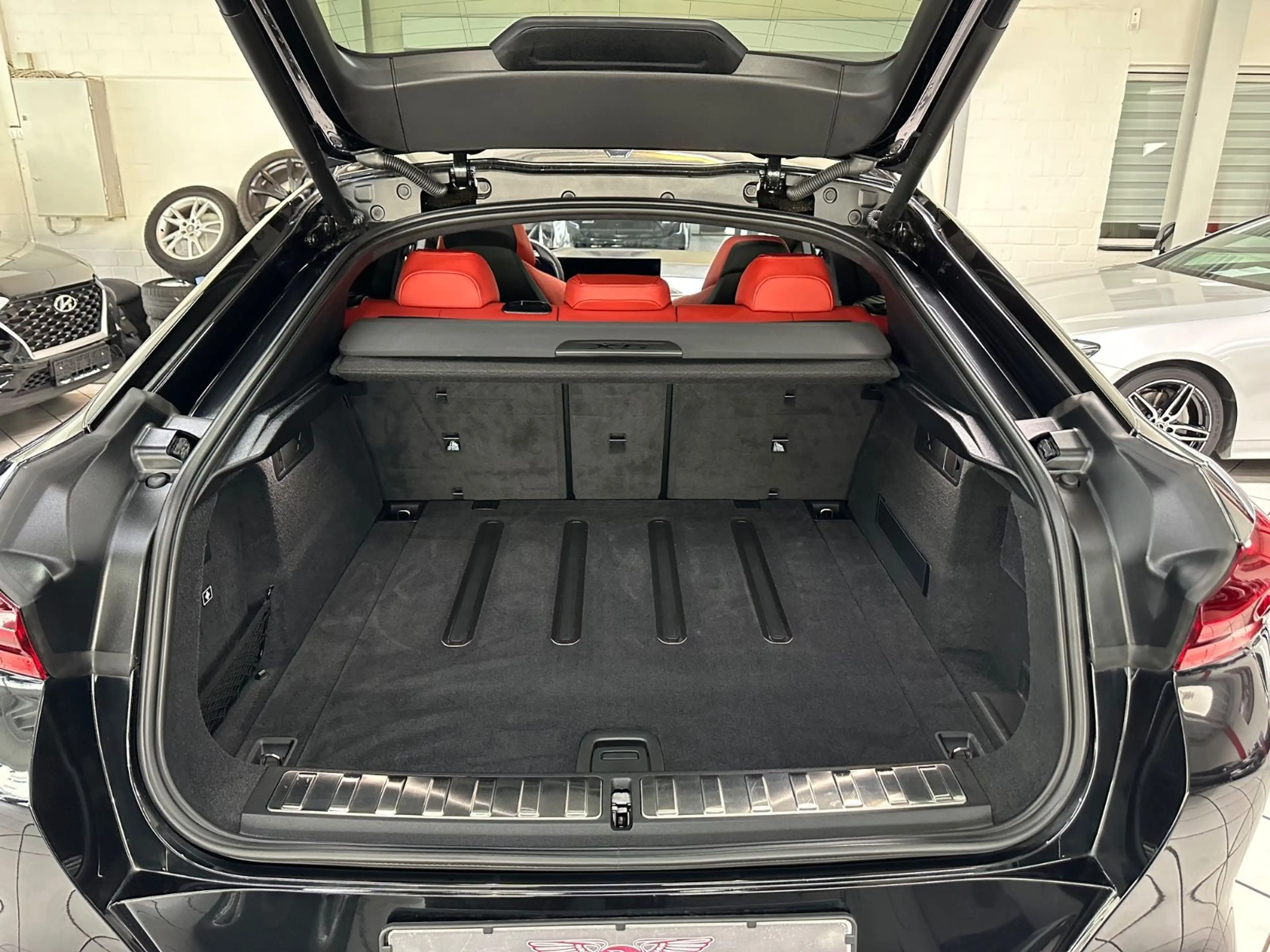 BMW X6 M Competition MASSAGE SKY PANO SOFTCLOSE — photo 9